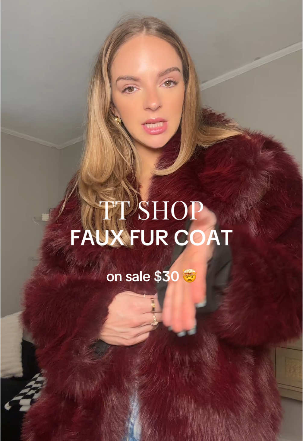 On sale rn for $30! 🤯 I’m wearing a medium! I want every color 🤩  #mobwifeaesthetic #furcoat #fauxfurcoat #tiktokshopfinds #fashionfinds #winterfashion #TikTokShopFashion #holidayoutfits 