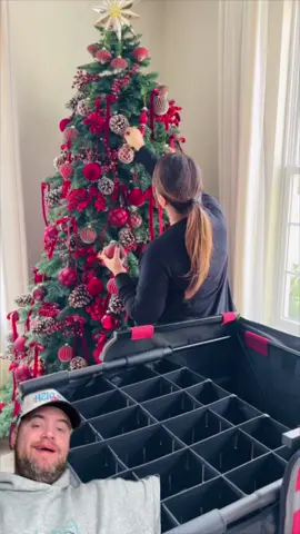 #duet THE BEST CHRISTMAS CLEAN UP IVE SEEN - @Alina - IG - richardsalesofficial #viral #xyzbca #FYP 