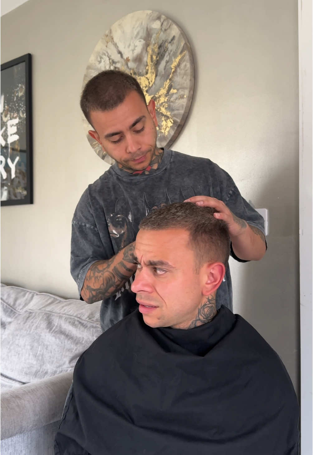 Let your haircut do the talking🤣