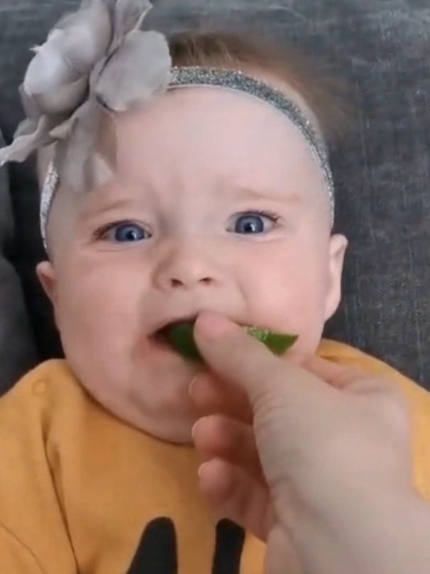 #babyfunny #babytiktok #baby #babylove #viral_video #fybシ 