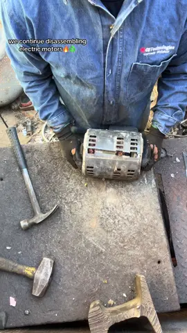 we continue disassembling electric motors🔥♻️#copper #cobre #fouryourpage #paratí #fyp #razachatarrera #recycle #metales 