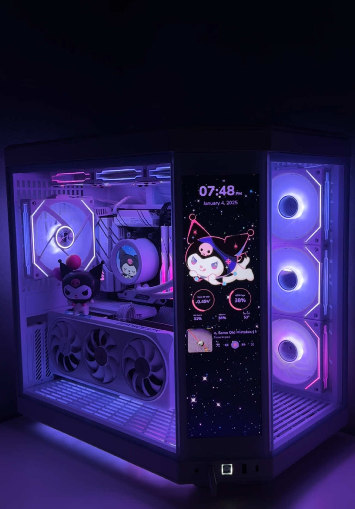 kuromi 🩷💜 pc case : @Hyte y70 touch  pc specs : in bio ♡  discord server : in bio ♡  #hytey70touch #whitepc #kuromi #discord #pcbuild #gamingpc #4070tisuper #fyp #fypシ #hyte #sanrio 