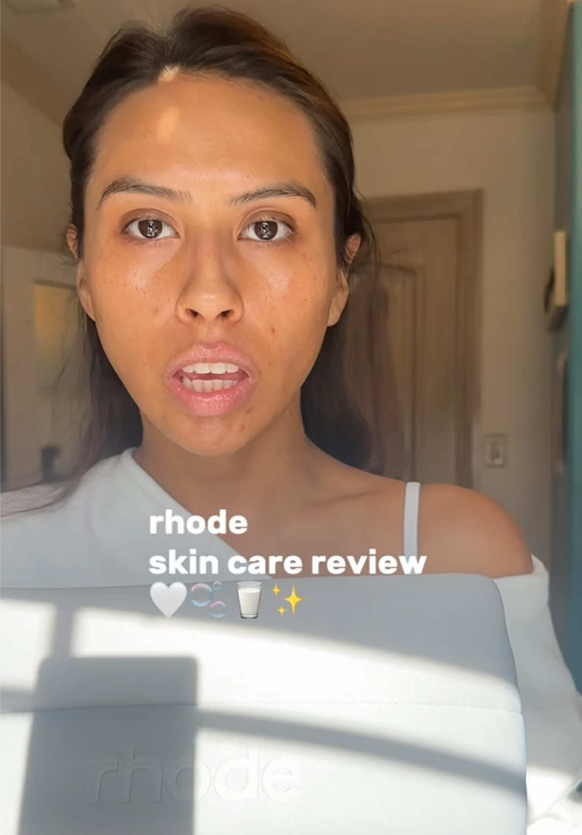 @rhode skin review 🤍🫧🥛✨  Spoiler my skin is obsessed🥹 #rhodeskin #rhodeskincare #rhodeskinreview #rhodereview #rhodebeauty #rhodebyhaileybieber #haileybieber #haileyrhodebieber #haileybieberskin #skincareroutine #skincareforsensitiveskin #sensitiveskin #eczema 