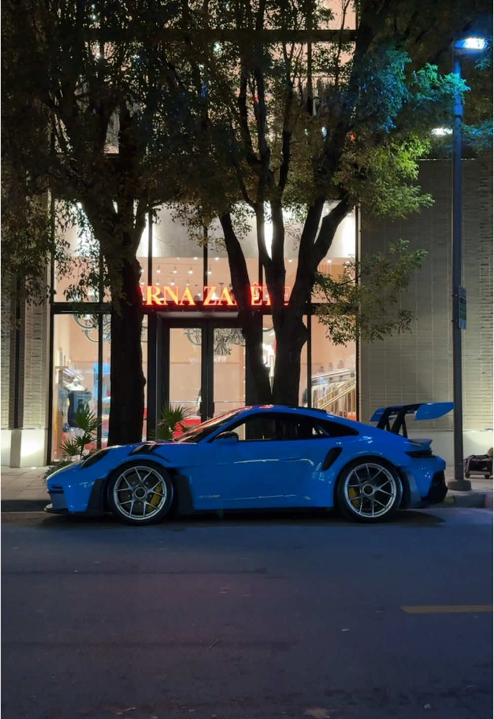 992 gt3rs at night😩#fyp #porsche #992gt3rs #supercar 