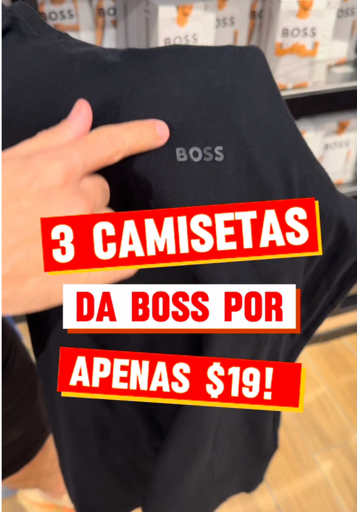 Dica de camiseta barata na Boss! Esses pacotes vêm com 3 camisetas básicas, perfeitas para usar como peça de base por baixo de outras roupas ou até mesmo no dia a dia, com muito estilo e praticidade. O melhor de tudo? O preço é excelente! Nós encontramos essas camisetas na Boss do Outlet Premium da International Drive. Com o dólar alto, essa é uma ótima dica para economizar sem abrir mão de qualidade. Não perca! Lembrando que as promoções no Outlet podem mudar sempre!  📍Endereço: 4951 International Dr, Orlando, FL 32819 #orlando #dicasdeorlando #florida Você acha que tá valendo a pena?