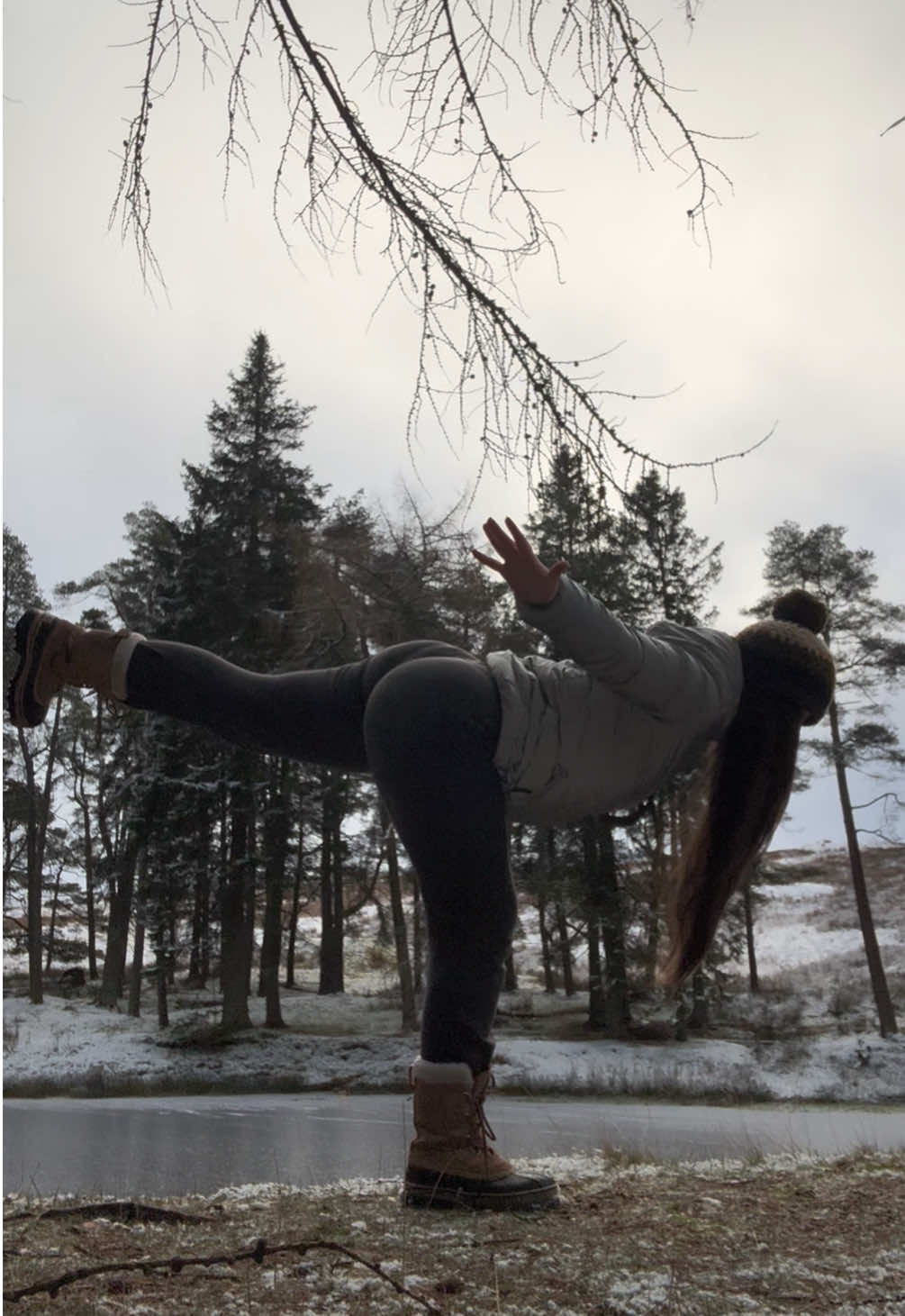 Day 370: Balance ⚖️ #yoga #meditation #Fitness #yogapractice #yogainspiration #Love #yogalife #yogateacher #yogalove #yogi #yogaeverydamnday #mindfulness #follow4follow #yogaeveryday #workout #f4f #wellness #health #yogaeverywhere #yogachallenge #namaste #yogagirl #motivation #yogapose #fitnessmotivation #healthylifestyle #healing #yogajourney #nature #SelfCare 