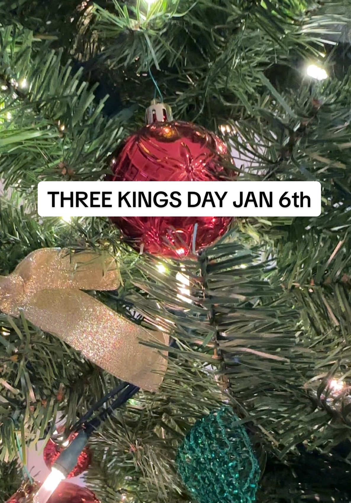 Tomorrow we celebrate Three Kings Day! And the 15th is the beginning of SanSe 🥳🎄♥️🪩 #puertoricansbelike  #sansebastian #christmas #fyp #puertoricotiktok #creatorsearchinsights #mominfluencer #MomsofTikTok 