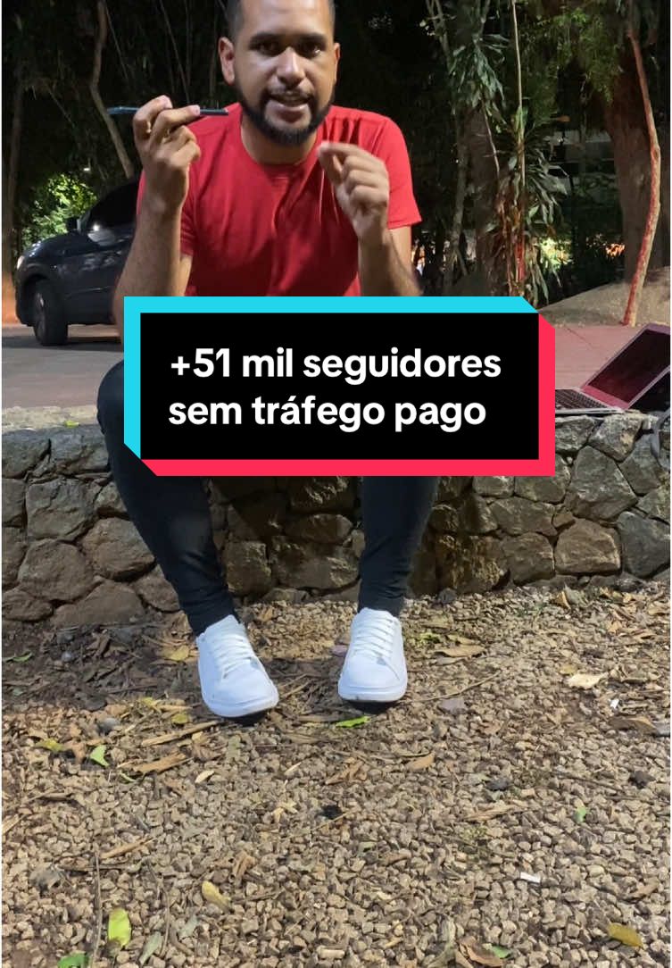 Atenção: A moeda mais valiosa A atenção sempre foi, é, e continuará sendo o recurso mais valioso no mundo dos negócios. Se você tem uma mensagem que transforma, agrega valor e faz do mundo um lugar melhor, aprender a usar essa moeda pode ser a sua melhor decisão em vida vida. A internet ampliou o alcance dessa moeda, permitindo que você não apenas gere renda, mas também melhore a sociedade, ajudando as pessoas a evoluírem. Foi com esse propósito que ajudei meu cliente a crescer sua audiência de 49 mil para 100 mil seguidores, sem gastar nenhum real com tráfego pago. Tudo isso para levar sua mensagem ainda mais longe. Assista ao vídeo até o final e descubra como aplicar essa estratégia também. #viralvideos #viraliza 