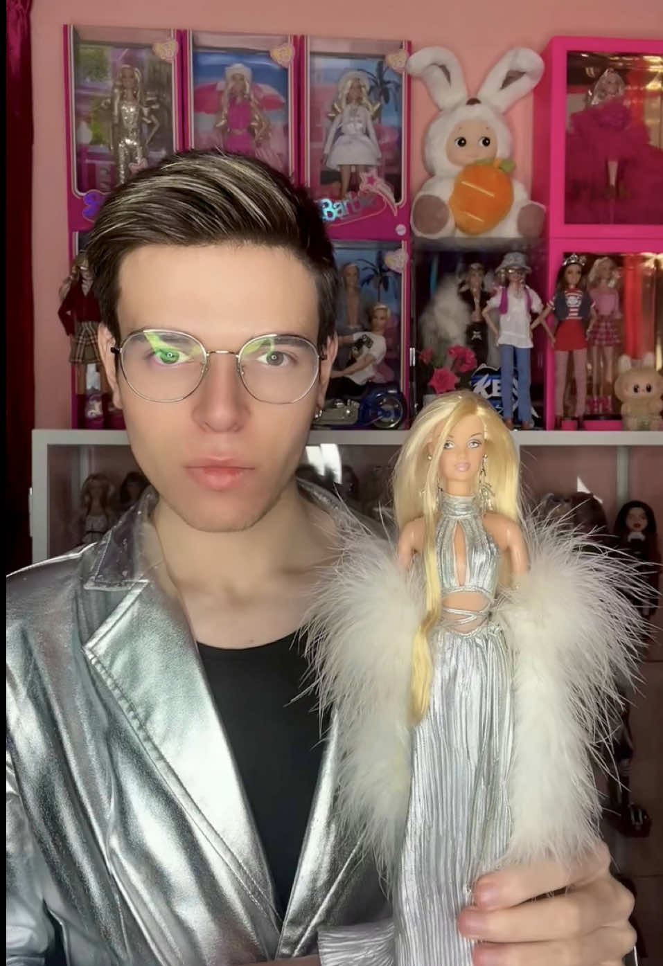 FELIZ DÍA DE REYES 🩶 hoy os vengo a enseñar la Barbie Diva Gone Platinum  #vintage #fashionstyle #barbiediva #y2k #y2kaesthetic #BarbieSignature #BarbieDoll #BarbieCollector  #BlackLabel #adultcollector #coleccionismo #parati #fyp