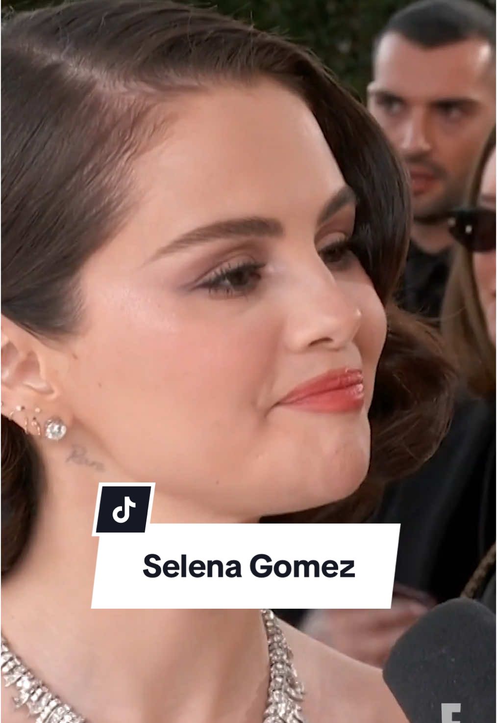 Our hearts want Selena Gomez to be happy. 🥹❤️ #AwardsSeason #GoldenGlobes