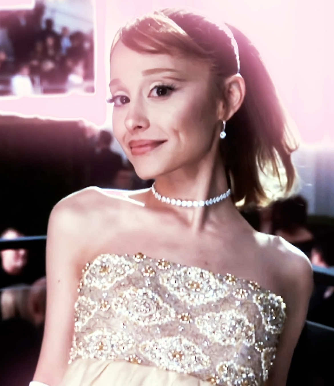 SO PRETTY. #fyp #foryou #arianagrande #foryoupagе #arianagrandeedits #viral #arianator #arianagrandeedit #vsp #xyzbca ariana golden globes glambot cc bcrnchar 