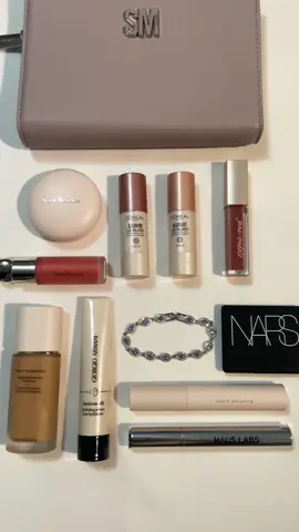 #foryou #whatsinmybag #girly #aesthetic #pretty #bellahadid #vogue #designermakeup #prettymakeup #fashion #itgirl #moodboard #inspo #girltherapy #pinterestaesthetic #makeup #girlthings #influenced #moodboard #makeup #itgirl #coolgirl #BeautyTok #yp #viral #goviral #makethisviral #makethisgoviral #squidgame #squidgameedit #giveaway #giveawayalert #giveawaywinner @jane iredale @NARS Cosmetics @Armani beauty @L’Oréal Paris @Rare Beauty @Laura Mercier @Bvlgari 