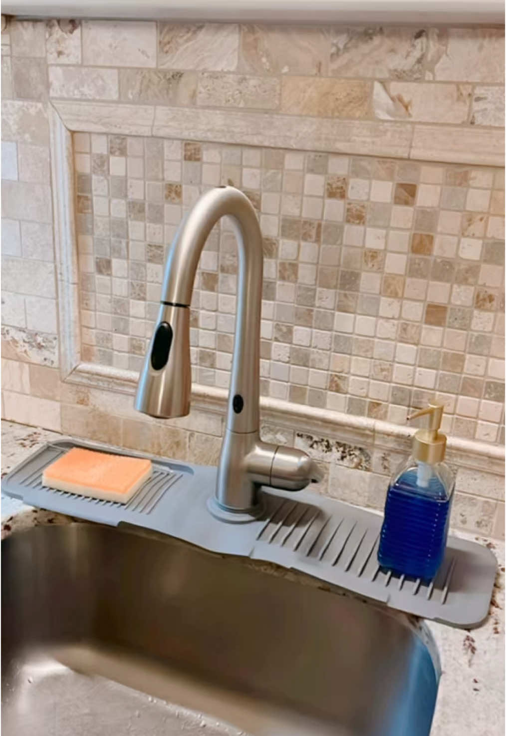 Faucet mat for kitchen from @Boyibamboo #faucetmatsink #TikTokShop #kitchen #sink 