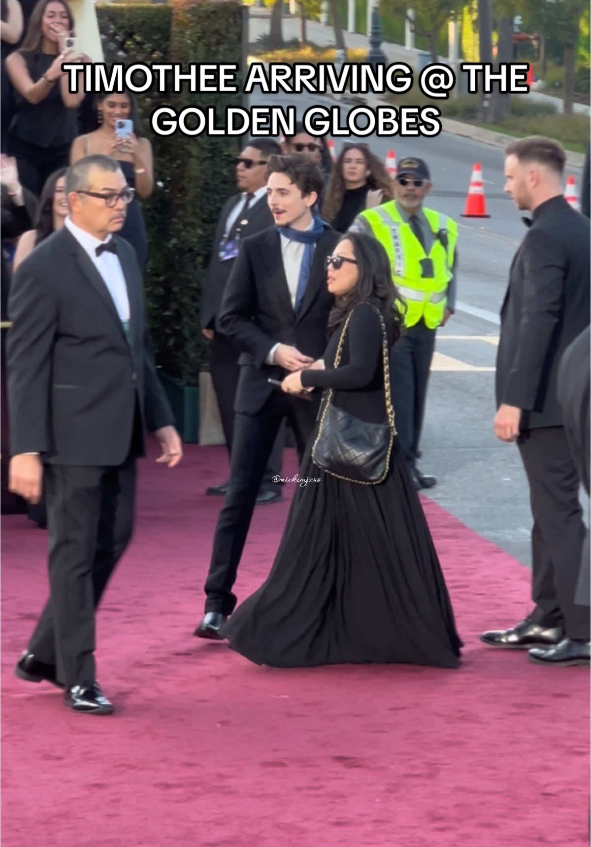 Timothee arriving to the Golden Globes red carpet #timotheechalamet #timothee #tomotheechalametedits #kyliejenner #kylie #goldenglobes2025 #goldenglobes #beverlyhills #thebeverlyhilton 