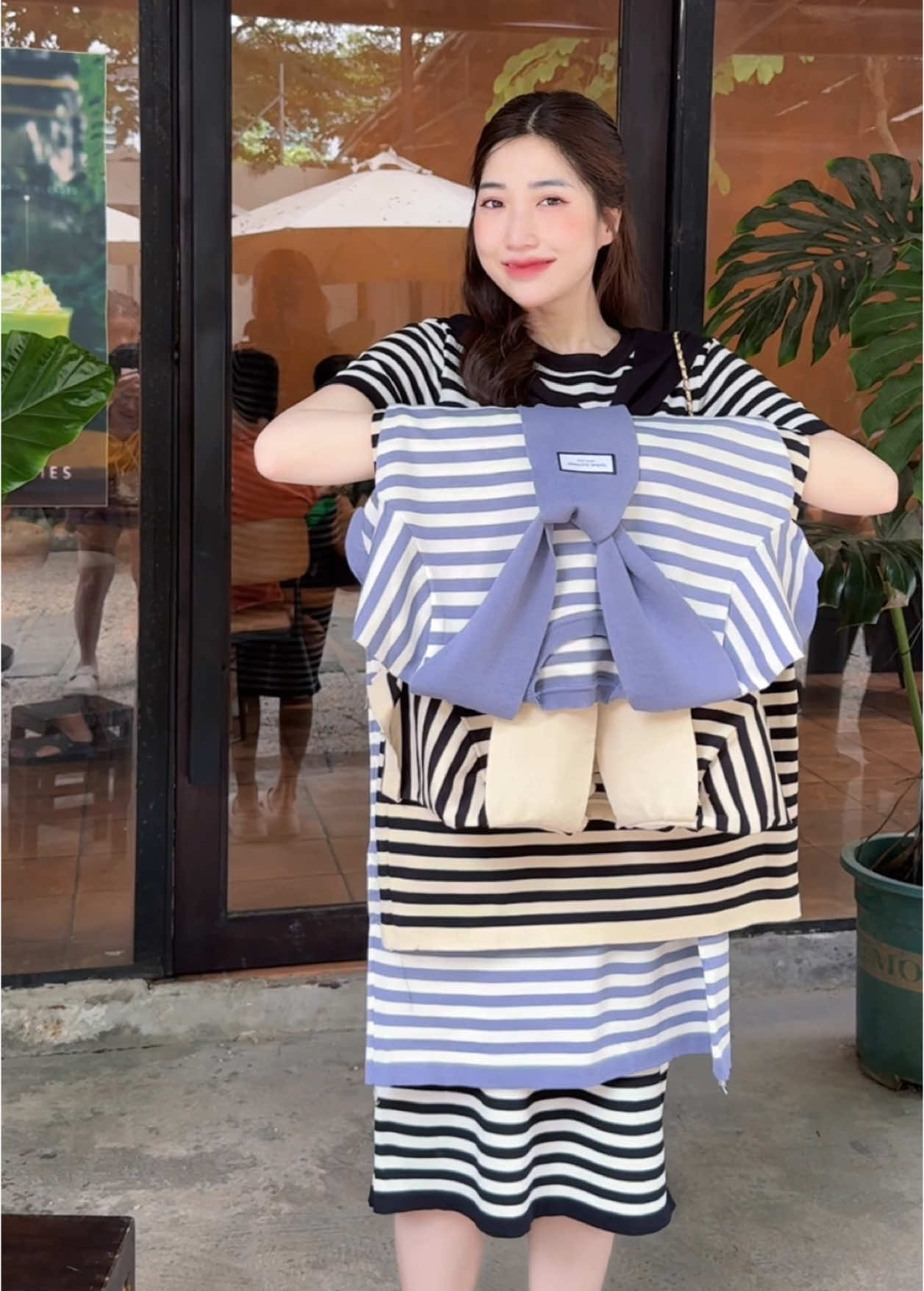 Ai có bầu ưng mặc đầm thun như em không ạ
