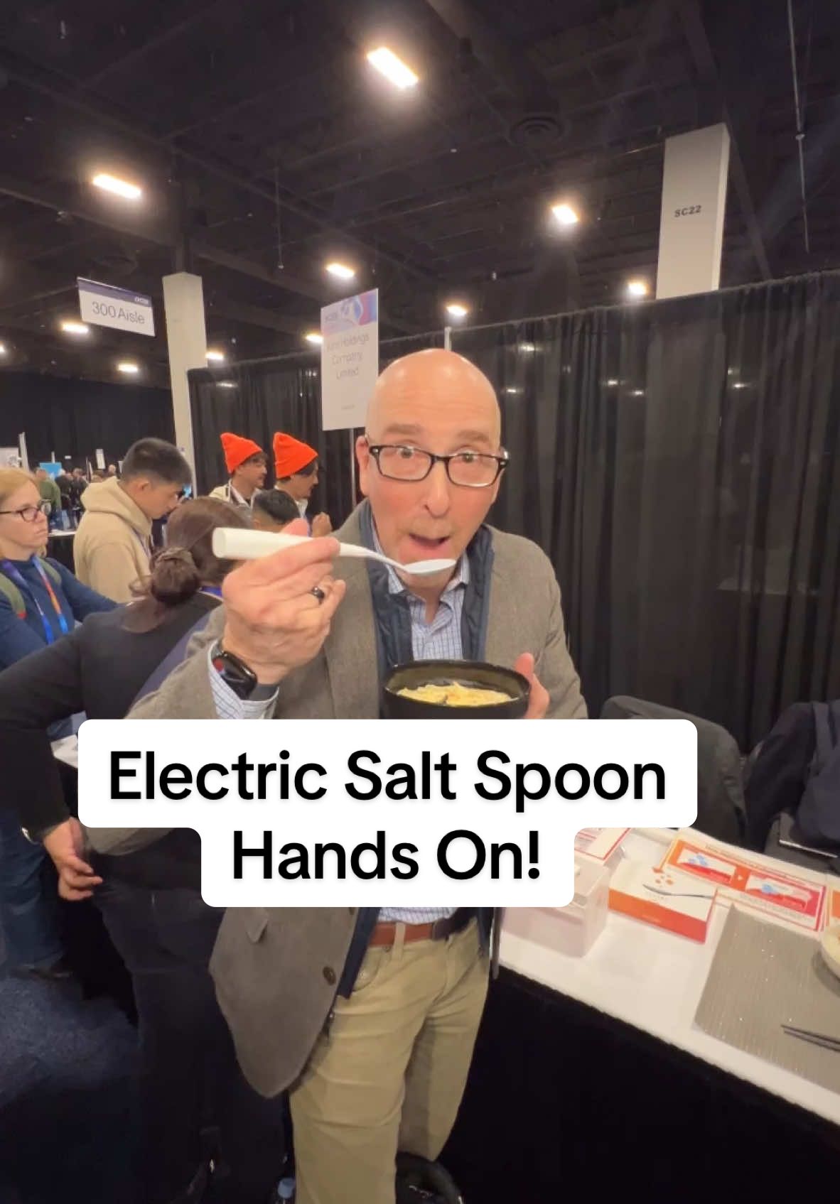 Electric Salt Spoon uses science to make your food taste saltier without extra salt! That’s innovation! #ces #ces2025 #cesunveiled #techtok #techradar #food #foodtech #viral #consumerelectronics #handson #utensils 