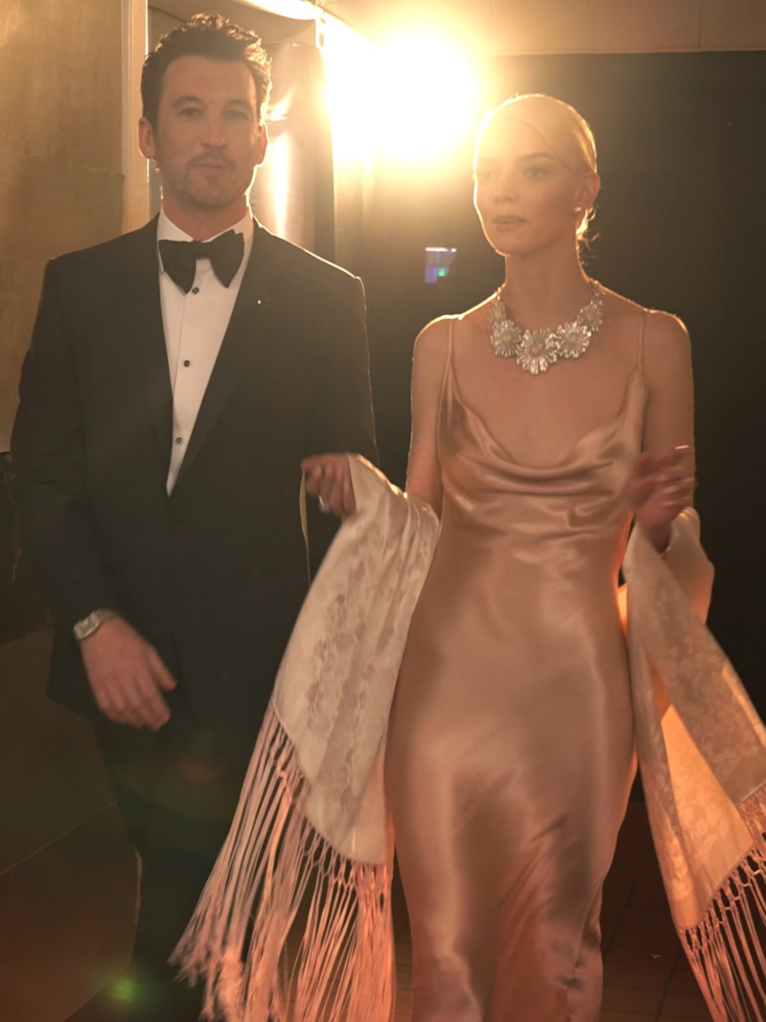 Backstage at the #GoldenGlobes with Miles Teller and Anya Taylor-Joy!