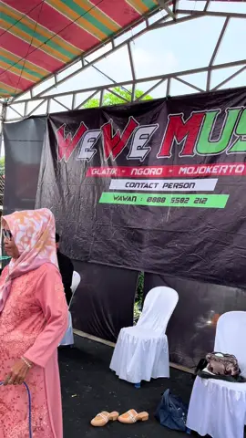 laki laki tidak berisik .. tapi langsung nanggap WEWE MUSIC 🤣