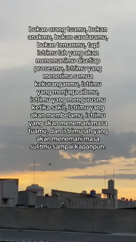 bahkan ketika istrimu meneteskan air mata karena perkataanmu yg menyinggungnya, dia tetap menyayangimu dan setia menemanimu,- #suamiistri #rumahtangga #foryou #foryoupage #fyp #fypシ #xybcafyp 