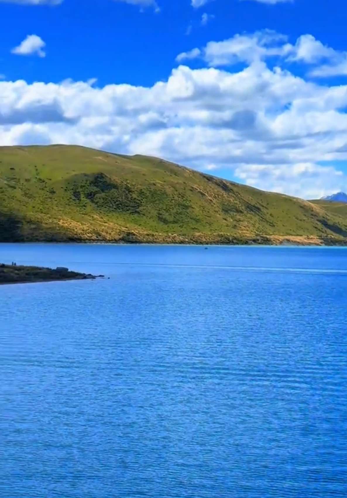 Lake Tekapo #newzealandlife #naturephotography #newzealandfinds #mountains #travelgram #wanderlust #laketekapo #photooftheday #roadtrip #landscapephotography #newyork #Vitaly #newzealandvacations #london #travelnz #lavenderfarm  #southislandnz #purenz #destinationnz #europe #beach #america #newzealandtrip #beautiful #fashion #france #northisland #walking #picoftheday #Hiking #nzmustdo