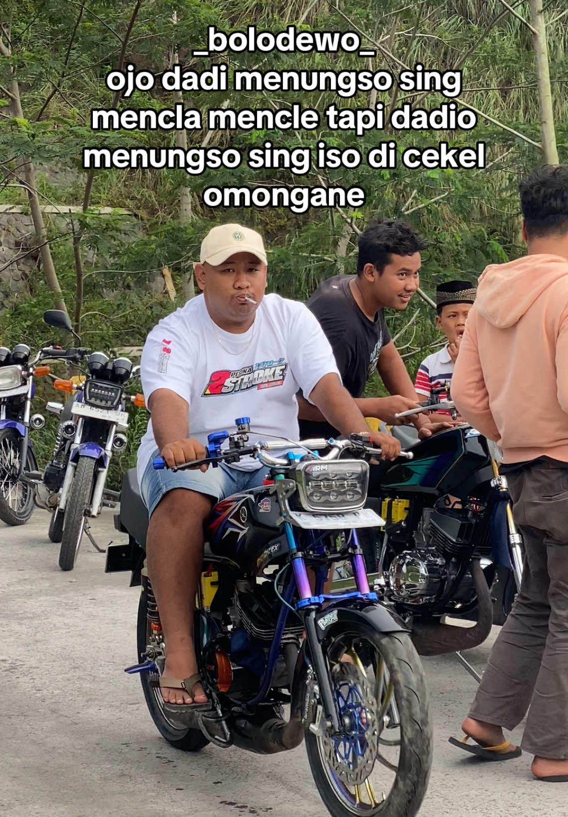 Wong lanang ki wajib e nafkah i ora bacoti🤪 #twostroke #2strokelantaiatas #rxkingspekblayer 