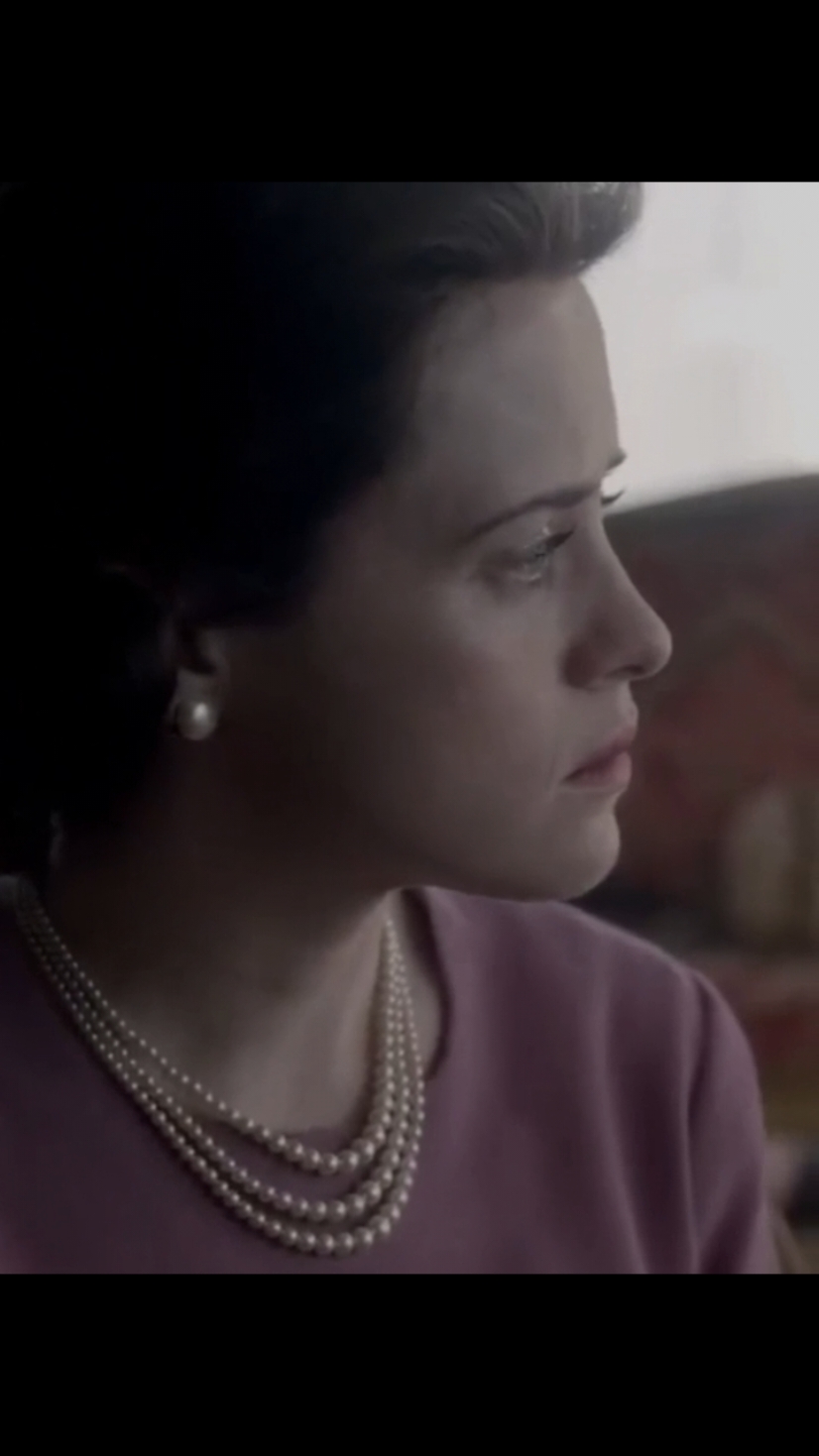 The Queen meets Billy Graham to talk about forgiveness and the difficulty of forgiving | #thecrown #thecrownnetflix #queenelizabeth #queenelizabeth #elizabethii #britishroyalfamily #royalfamily #windsor #forgiveness #billygraham #christian #jesus #cross #god #lord #british #uk #london #buckinghampalace #dukeofwindsor 