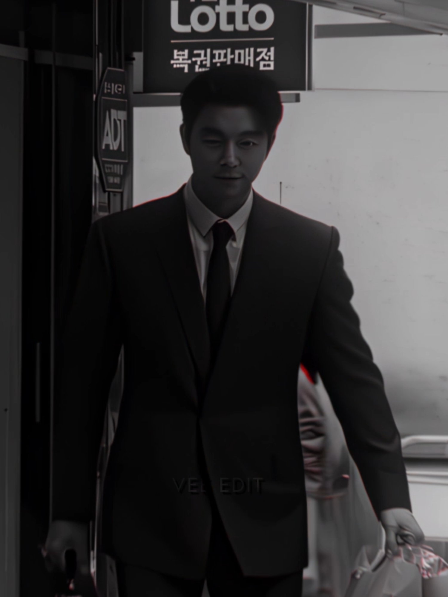 #SALESMAN x Kotak - ib: @ryoun_e #squidgame #gongyoo #kdrama #edit #hanasq