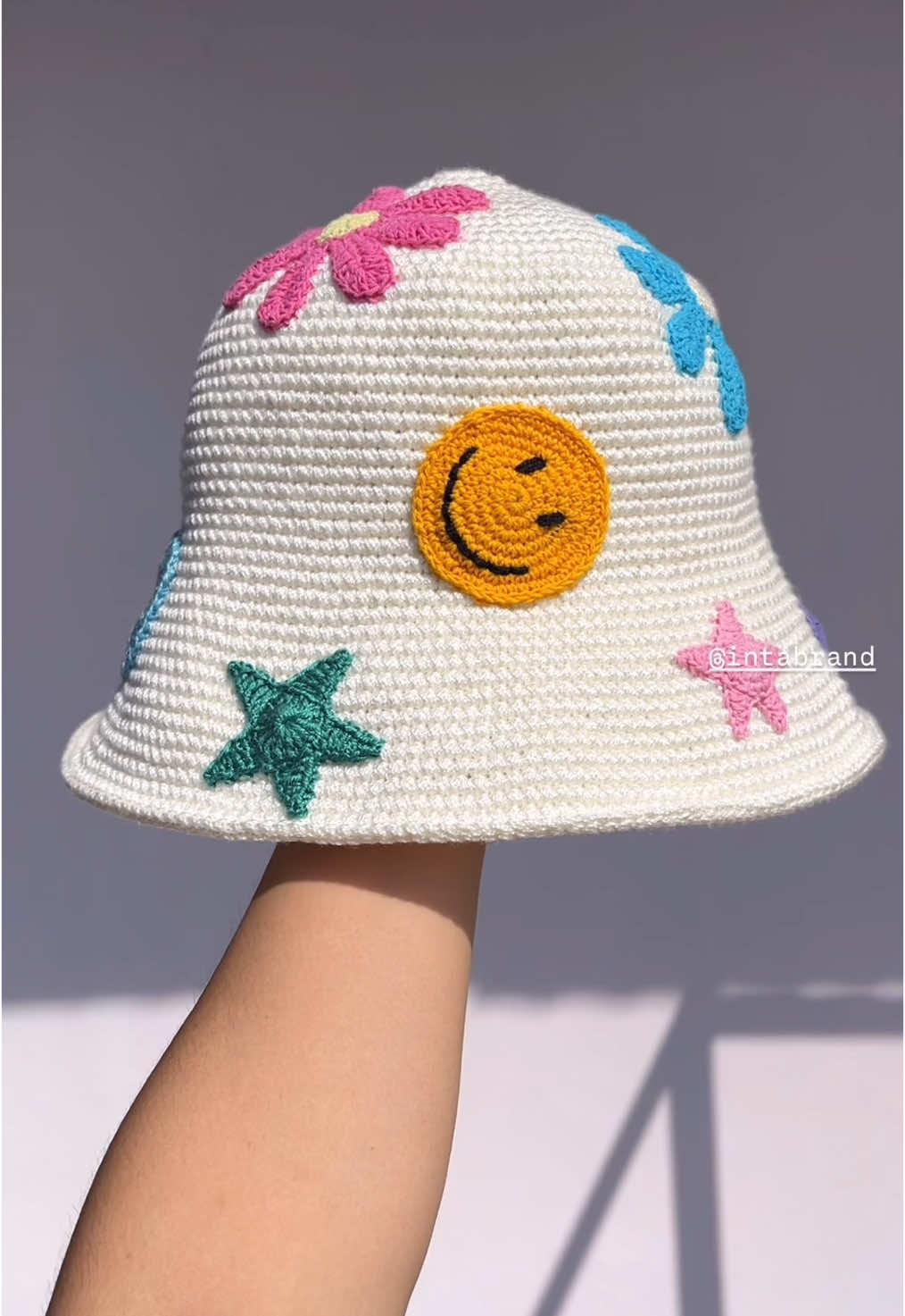 Combo holiday bucket hat .ขอบคุณที่สนับสนุนค่ะ 830รส. สั้งทำรอของประมาณ 5-7 วัน