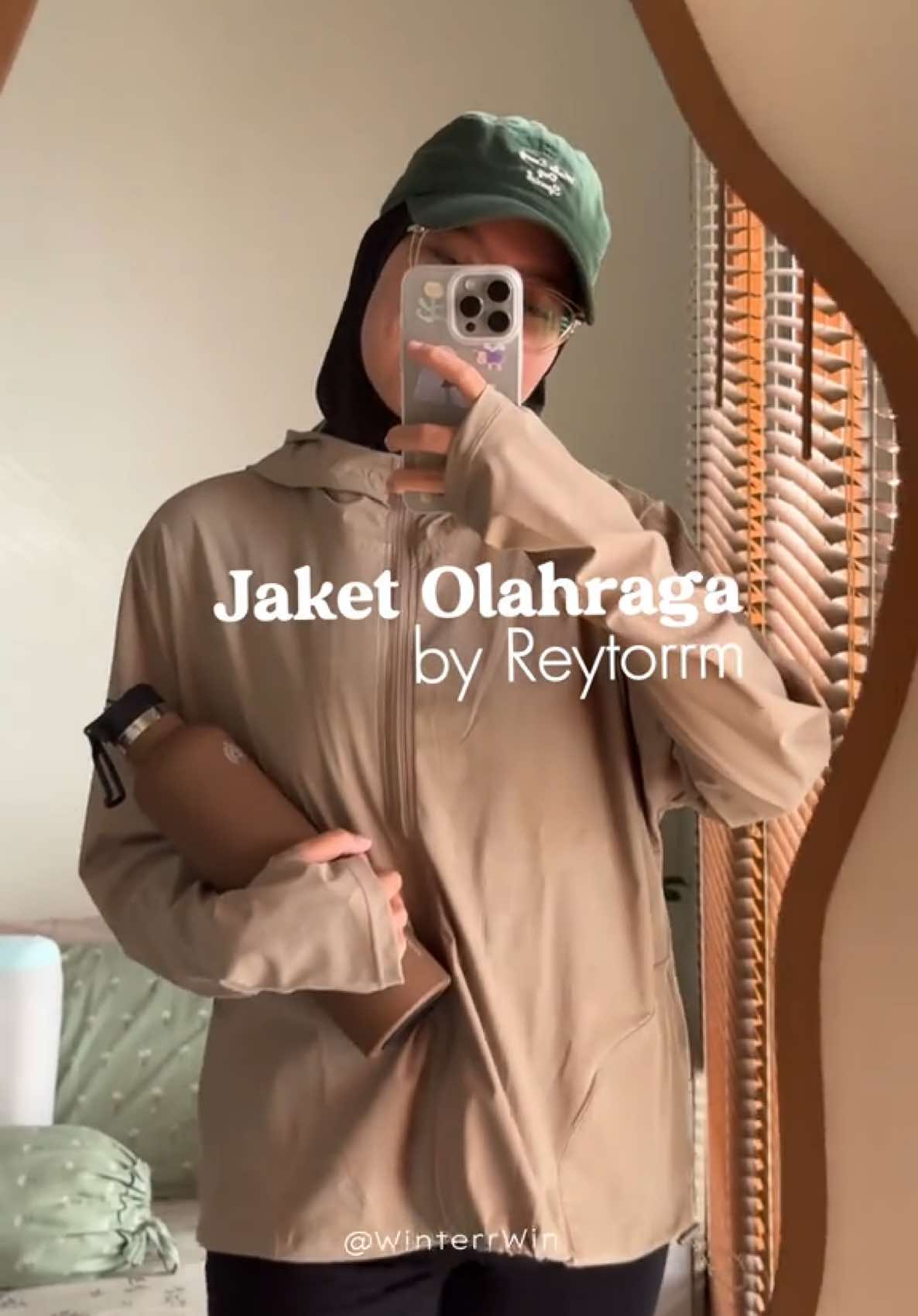 Makin semangat olahraga gak sih kalo jaketnya nyaman dan adem ☺️ selalu suka baju olahraga dari @Reytorrm ✨  #jaketolahraga #jaketantiuv #setelanolahraga #jaketolahragareytorrm #jaketolahragawanita 