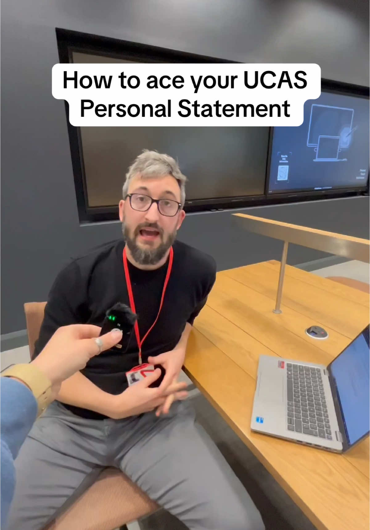 Finalising your UK university application? Then this is a must watch. 👀🎓 The Personal Statement section is your chance to stand out! Rob from @ucas_online shares some tips to help you ace your #UCAS application. 📚 The deadline to apply for undergraduate courses is 29 January.  #StudyUK #InternationalStudent #ApplicationTips #FYP 