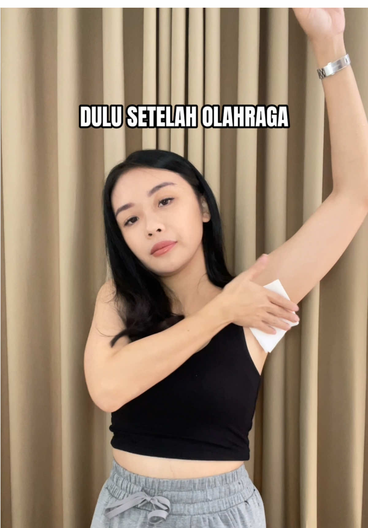 Nih siapa yang ketinya suka basah?? Kata gue sih harus pake produk @Ciara Indonesia biar gak basah lagi 😅 #naturaldeodorant #deodorant #underarm