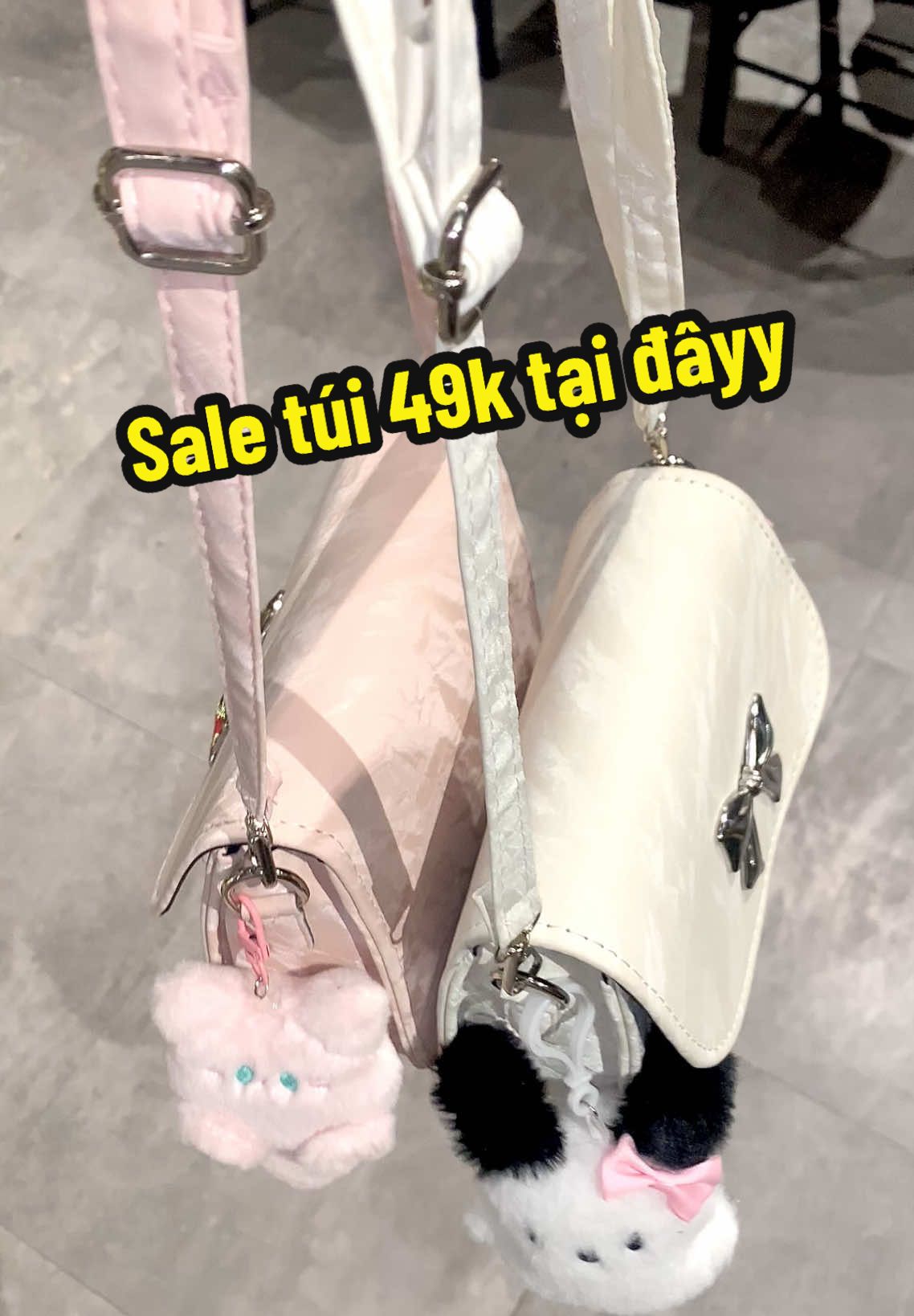 Túi dáng bầu da nhung đính cham nơ chất nỉ nhung siêu mịnn 🎀🎀#tuixach #topthinhhanh #trending #mienphivanchuyen #LearnOnTikTok #tuigiare #tuixinh #xuhuong 