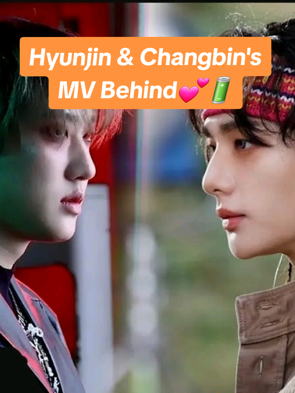 💕Hyunjin missed the members & Changbin teached ULTRA choreo💪🏻🔋 #straykids #hyunjin #hwanghyunjin #changbin #seochangbin #skz #solo #sogood #ULTRA #musicvideo #makingfilm #behindthescene #cute #caring #worry #members #shooting #hyunbin #hyunnibinni #hot #muscle #choreo #stay #fyp #dominATE #concert #performance #english #sub #subtitles #korean