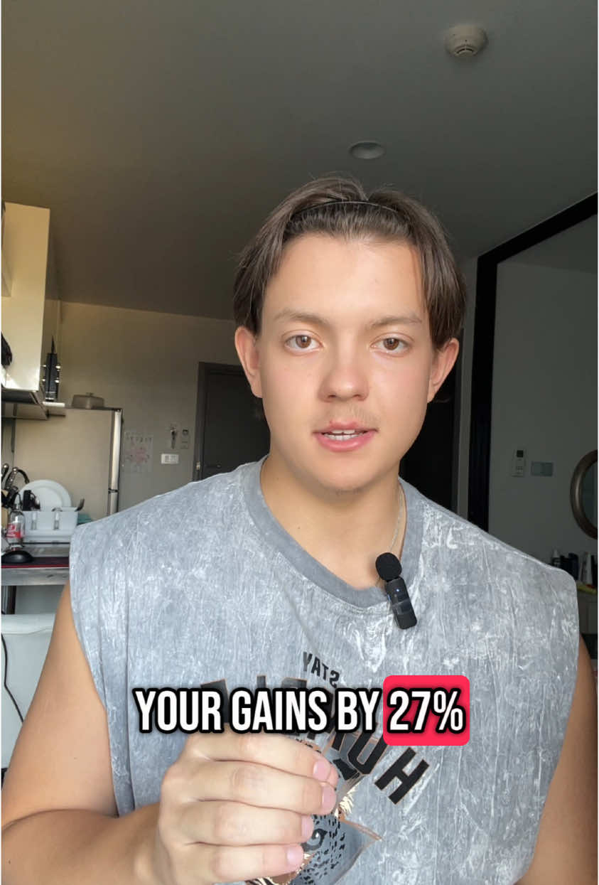 27% fewer gains because of your phone—worth it? 🤔💡 #gymfocus #fitnessmotivation #musclegrowth #GymLife #naturalgains #mindovermatter #gymtips 