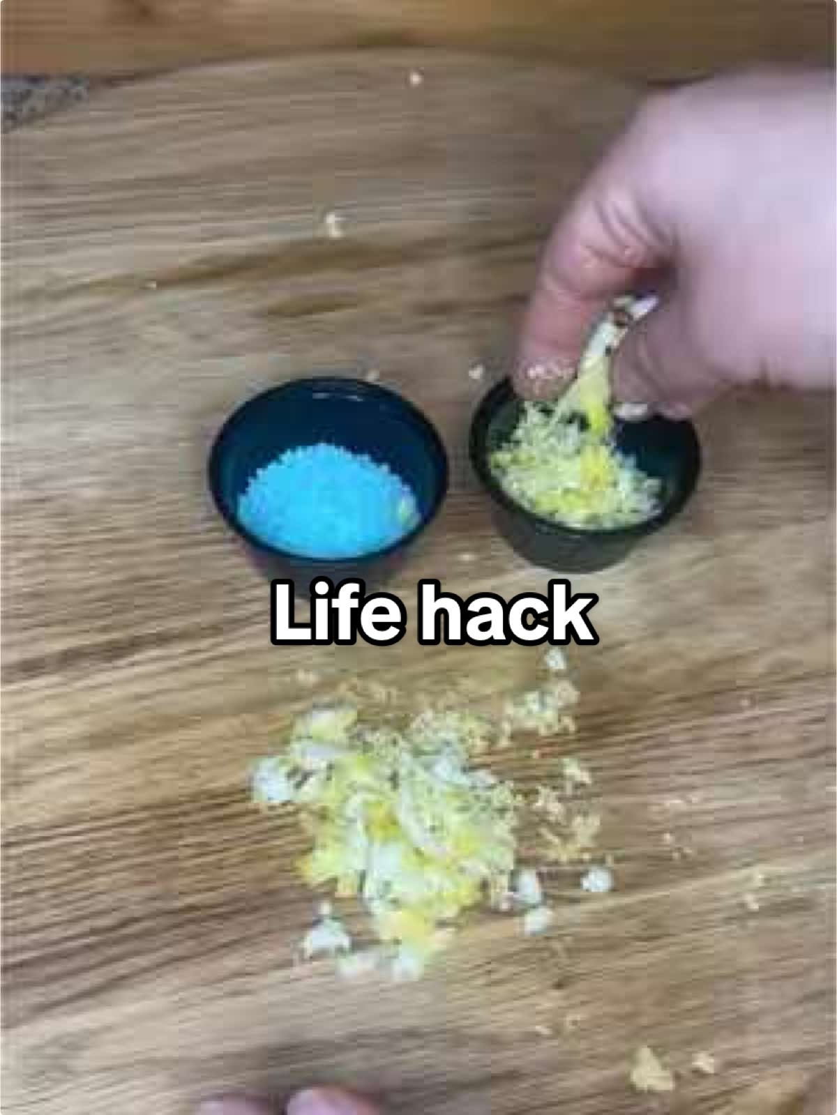 You will save so much money with this hack !! #LifeHack #hack #hacks #tipsandtricks #sahm #sahmlife #tiktoklifehacks #diylifehacks #lifehackstiktok#car #carsmells#carhacks #carlife 