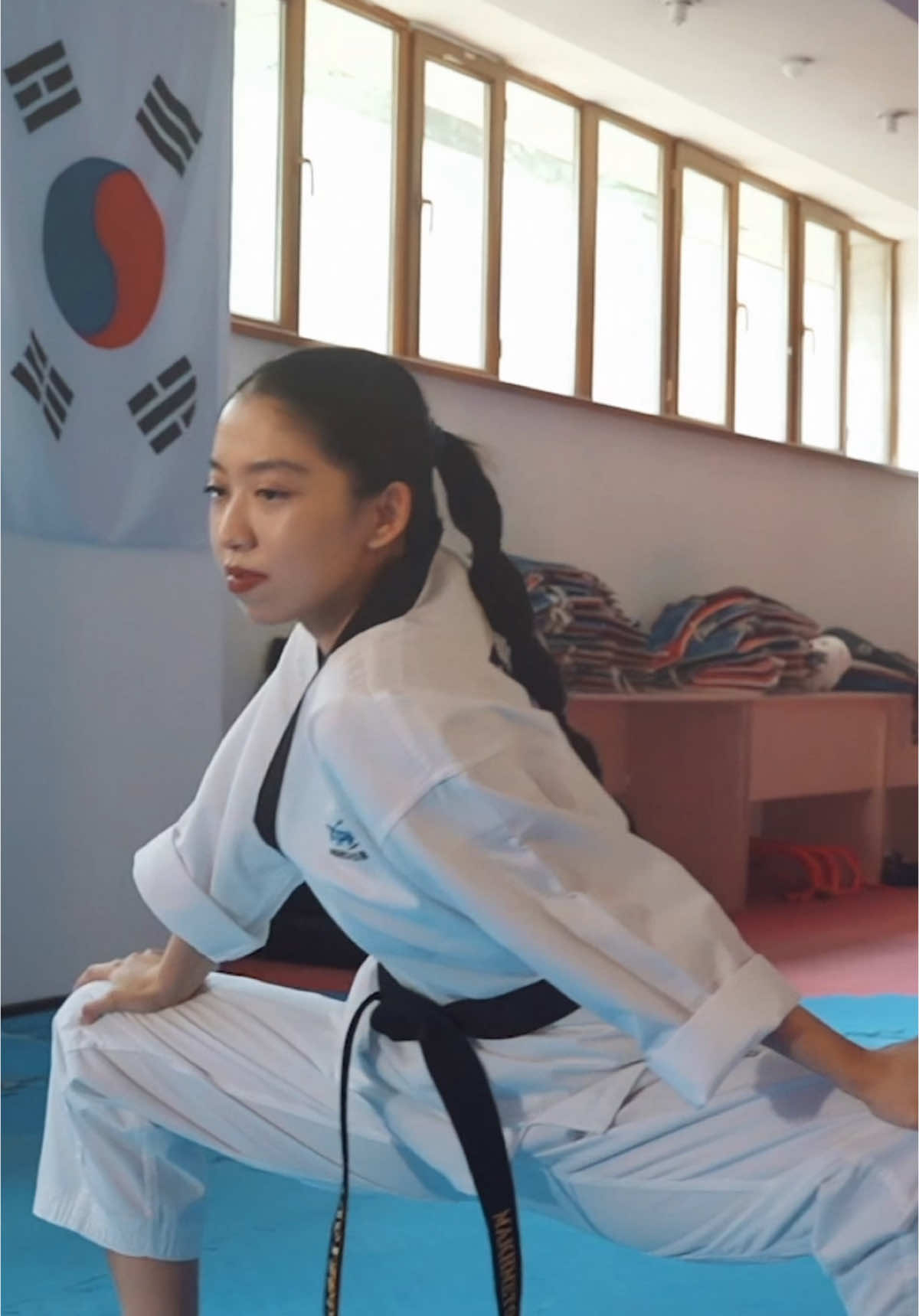 IG: makhmetova29  #taekwondo #kick #tkd #champion #poomsae #kgz #tkdgirl #demostration #team #martialarts #kyrgyzstan #tkdlife #taekwondofamily #training 
