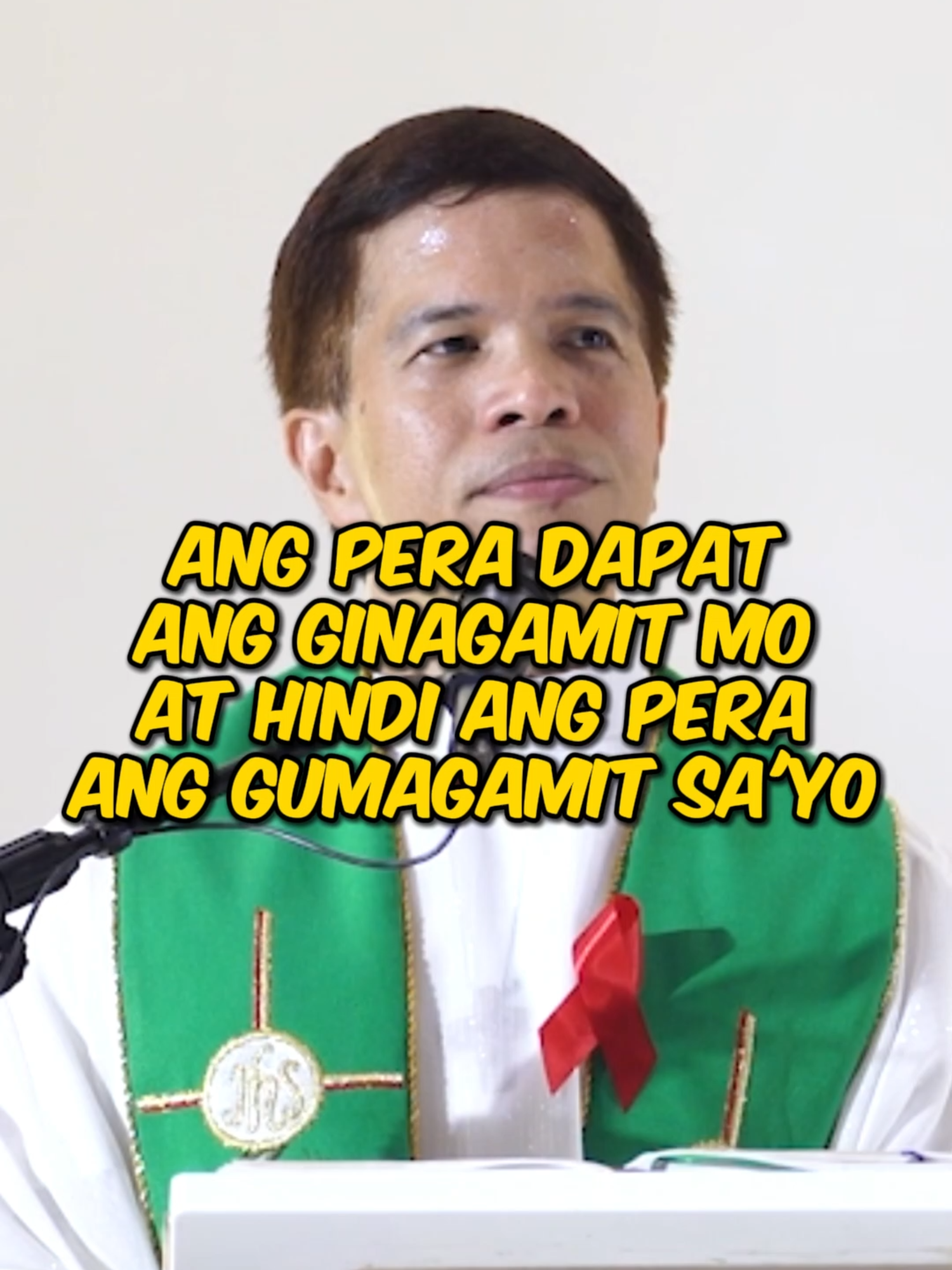 Tamang maraming kayang ibigay sa atin ang pera ngunit lahat ng kayang ibigay sa atin ng pera ay kayang ibigay ng Diyos at kung iisipin lang nating mabuti, mas maraming bagay ang kayang ibigay sa atin ng Diyos na hindi kayang bilin ng kahit gaano pang halaga ng pera katulad ng tunay na pagmamahal, kapayapaan, at buhay na walang hanggan. #moneycantbuyhappiness #money #share #givewithallyourheart