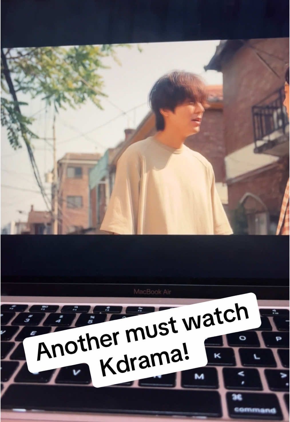 The waiting is over! Le minho in his poor era!😅 #whenthestarsgossip #mustwatchkdrama #kdrama #kdramalover #kdrmarecommendation #serriesrecomendation #netflix #netflixseries #koreandrama #leeminho #leeminho_official #kdramafyp #kdramaedits 