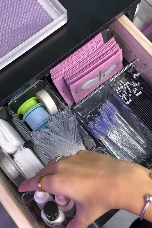 Organize my lash drawer with me. #lashaccessories #sevenlash #fyp #lashartist #lashtechnician #lashbeginners #lashtips #lashtools #lashpads #lashbrush 