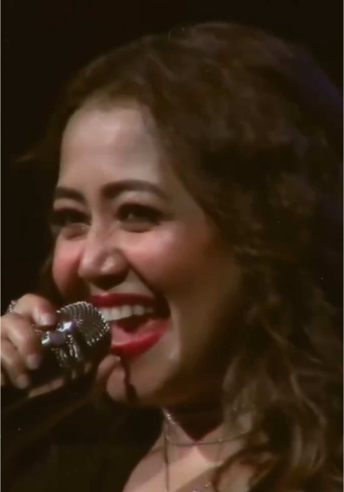 🔥🔥….! #nehakakkar #fyppp #nehakkakkarfans #indiantiktok #foruyou #videoviral #nehakakkarsong #fangirl #india🇮🇳🇮🇳 #africa #fanpage #bollywoodsong #explore #indonesia #live 