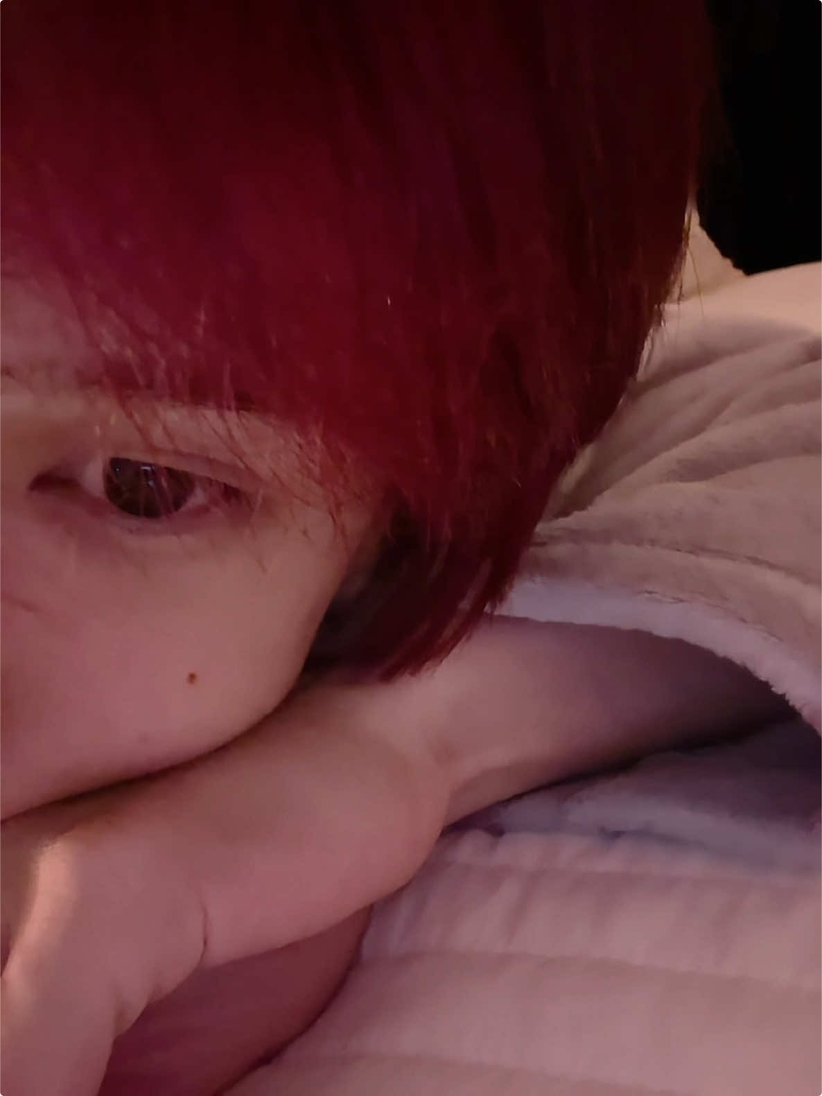 APA MAKSUT KIRIM BBL MUKA SEDEKET INI TENGAH MALEM BEGINI #JISUNG ?!!! TIDUR GAK SANA!!!