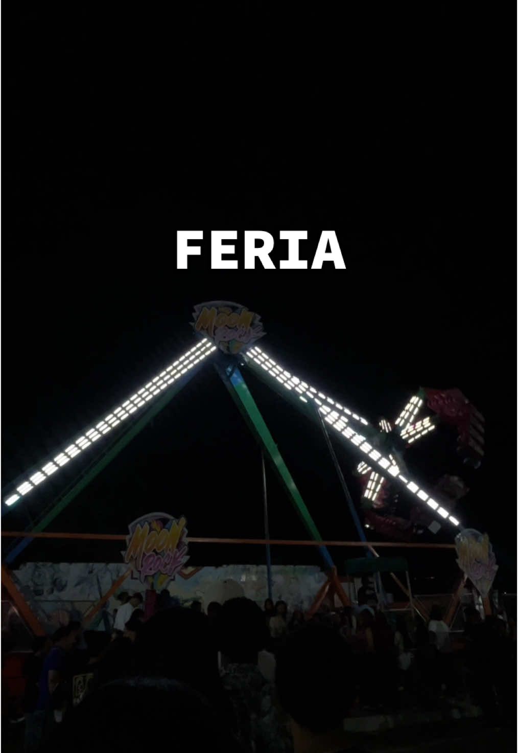 esta es tu señal para que te vayas pa la #feria  . . . OTROS DATOS👇🏼 -El parque estará por tiempo limitado. -Su horario de Lunes a Viernes es de 7:00 PM hasta las 12:00 AM, Sábados y Domingos: 4:00 PM hasta las 12:00 AM (puede estar sujeto a cambios, así que les recomiendo que sigan su cuenta) -Está ubicado en la Av. Juan Pablo Duarte (frente al materno infantil) -Antes de ir, asegúrese de que su última comida haya sigo al menos dos horas antes (así evitan que pasen accidentes) y después del parque, cruzan foodtripolis que está al lado a comer rico.  -Es un ambiente apto para toda la familia; pueden ir desde los más pequeños hasta los más grandes.  #juegosdivertidos #juegosmecanicos #santiago #dominican #fyp #viralvideos #feriamecanica #santiagodeloscaballeros #parquedeatracciones #feriamecanica #fypp #explore #xtreme #tips 