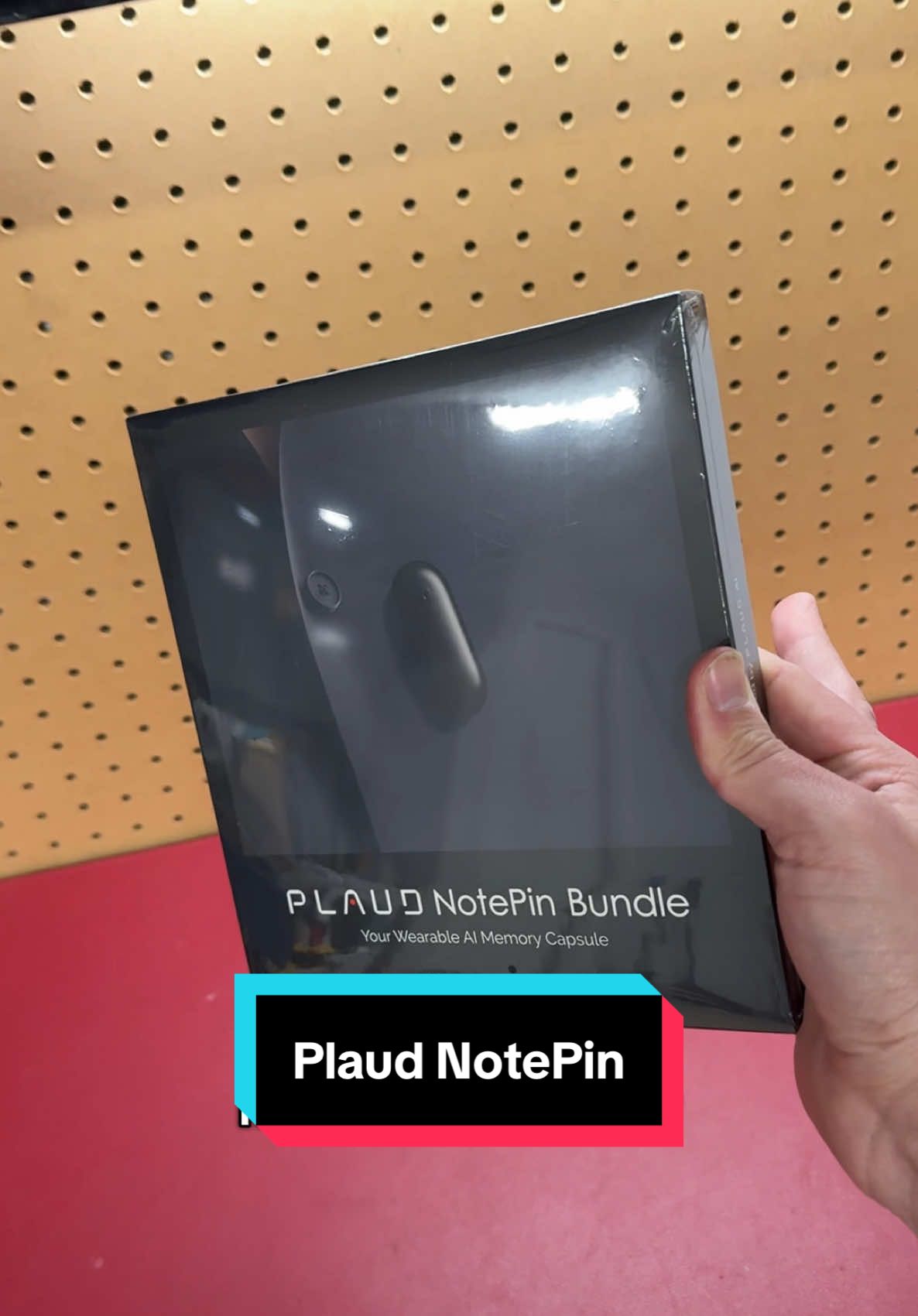 #plaudnotepin AI #voicerecorder is honestly pretty awesome! #tech 