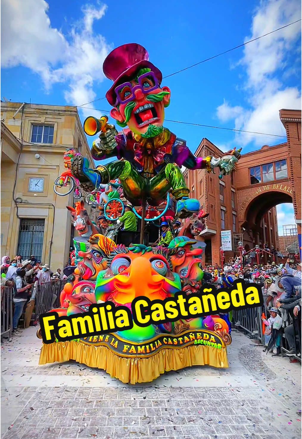 Familia Castañeda - Tipo B  #carnavaldenegrosyblancos #pastonariño #desfilemagno #eljohnerik 