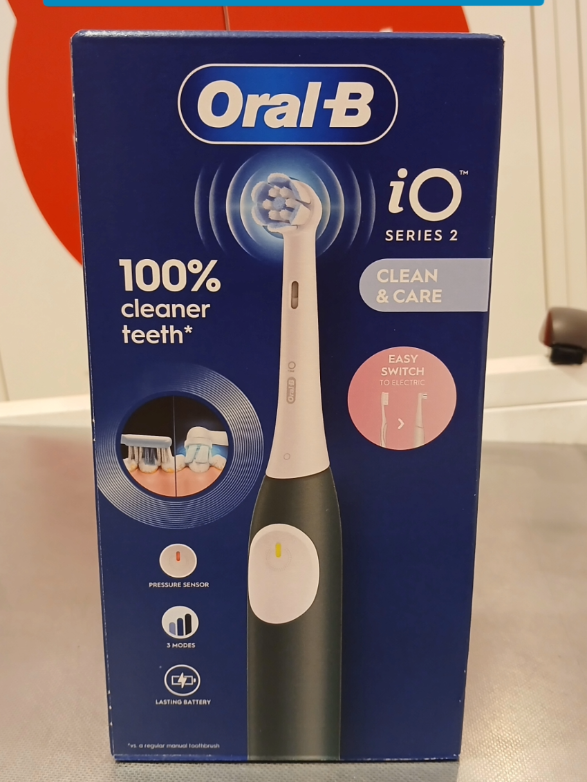 Geniet van het gevoel van schone tanden met de Oral-B iO series 2 Clean & Care Elektrische Tandenborstel. De tandenborstel is hard tegen tandplak en zacht voor je tandvlees. Je stapt zo makkelijk over van je handtandenborstel naar elektrisch. En dat voor maar €39,99 🤩🤩 Zien we jou in onze winkel?📍Kruidvat, Vlaardingen Veerplein  . . . *info van Kruidvat.nl #viraalgaanisookgaan #fyp #oralb #oralbio #series2 #new #nieuw #voordeel #shoppen #winkelen #kruidvat #kruidvat2763 #2763 #Vlaardingen #Veerplein #tanden #tandenpoetsen #viralvideos #kruidvatnederland #tip #schonetanden #nieuwproduct #winkel 