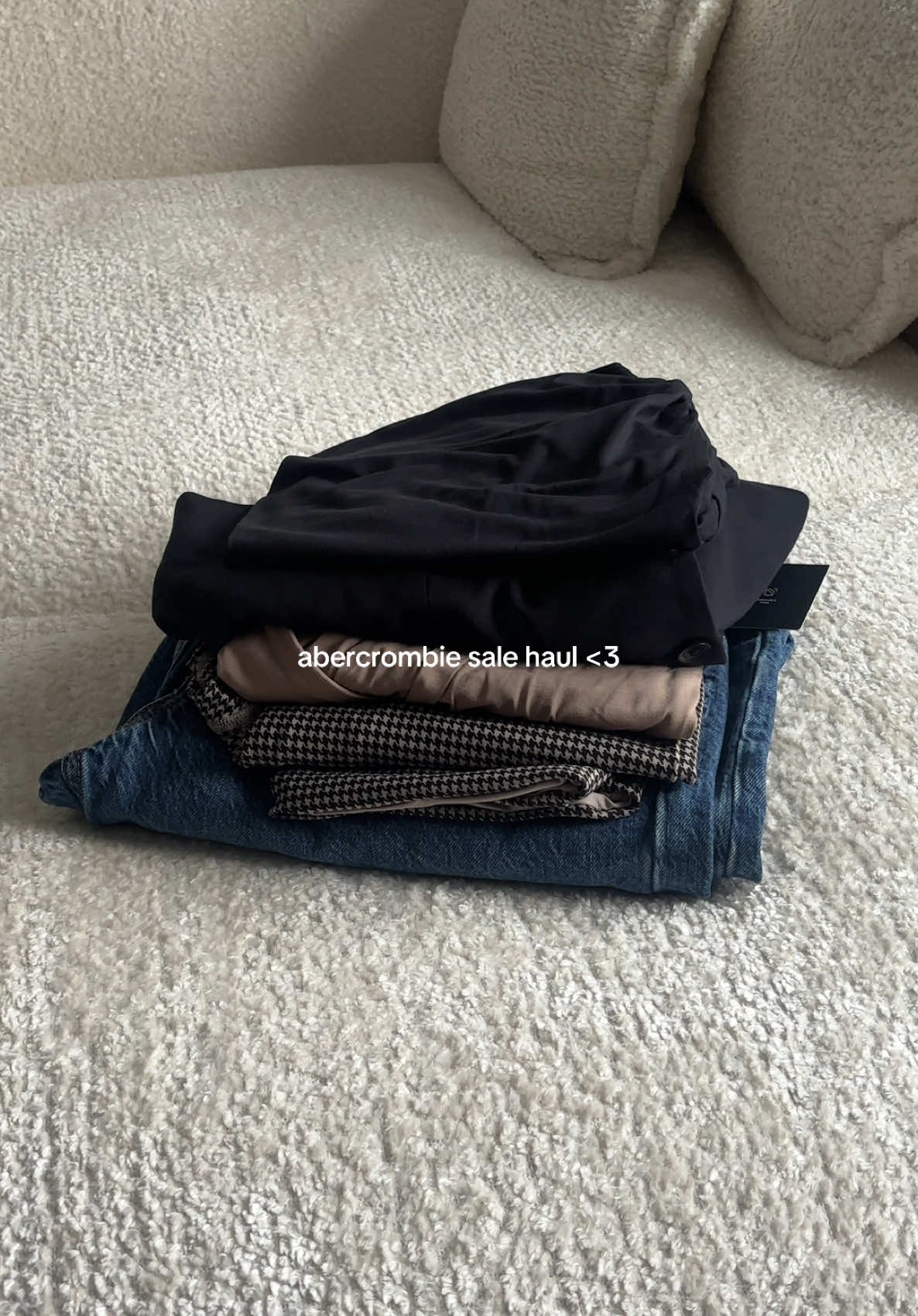 loveeee all things @abercrombie 🤍 everything is 🔗 in my LTK! #abercrombiehaul #abercrombiesale #abercrombiejeans #abercrombieypb #winterfashion #winterstyle 