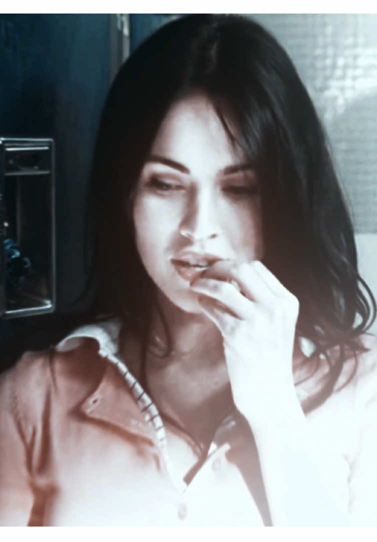 She want that cookie real bad [cc impvlse] #edit #jennifersbody #meganfox #jennifercheck #needy #jenniferandneedy 