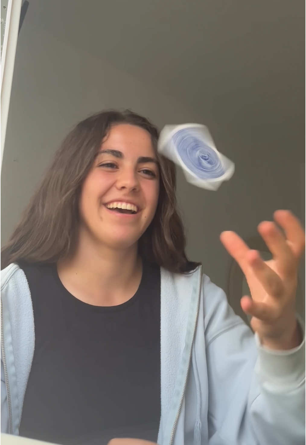 una toma falsa de hace meses #carta #magictrick 