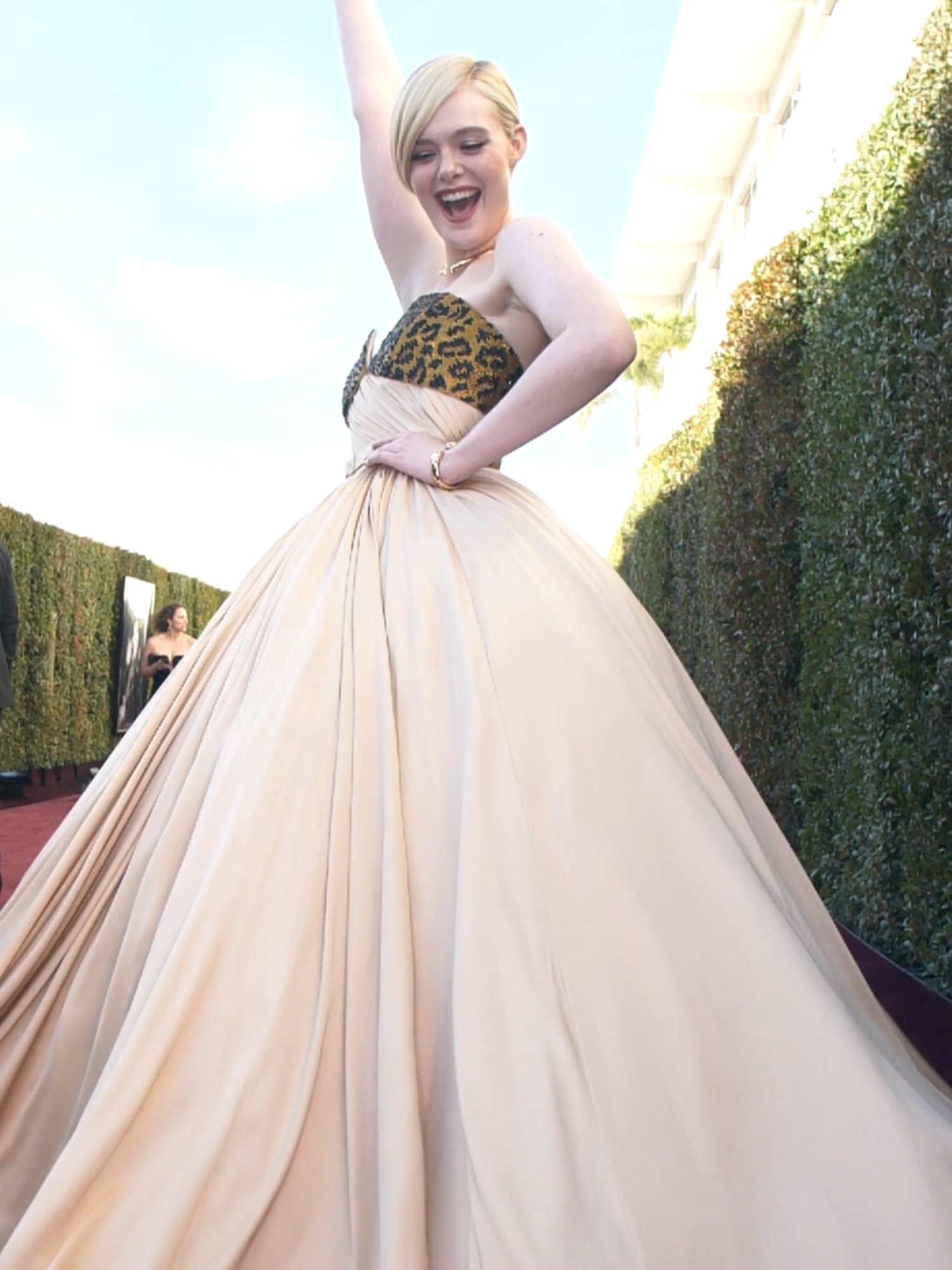 Elle Fanning brought the flare 🐆 to the #GoldenGlobes red carpet!