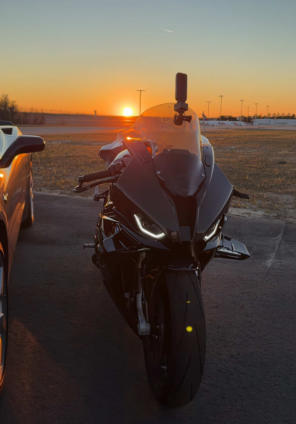 🌅 #bmw #s1000rr #bmws1000rr 